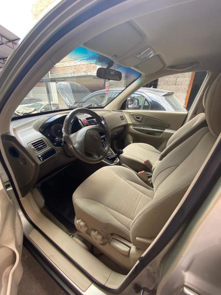 Hyundai Tucson • 2007 • 220,505 km 11