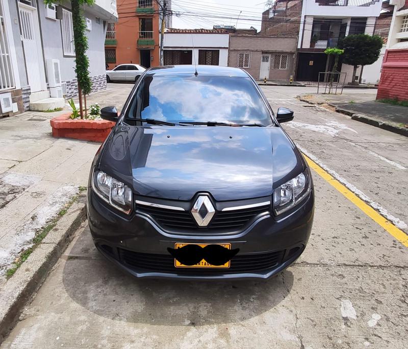 Renault Logan • 2018 • 31,000 km 3