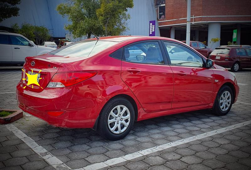 Hyundai Accent • 2015 • 50,700 km 8