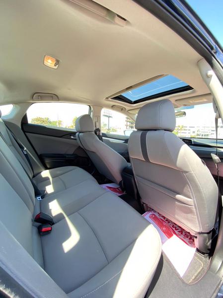 Honda Civic • 2016 • 240,000 km 8