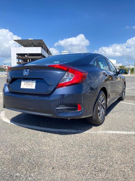 Honda Civic • 2016 • 240,000 km 4
