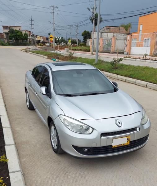 Renault Fluence • 2012 • 130,000 km 8