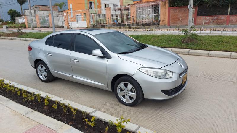 Renault Fluence • 2012 • 130,000 km 6