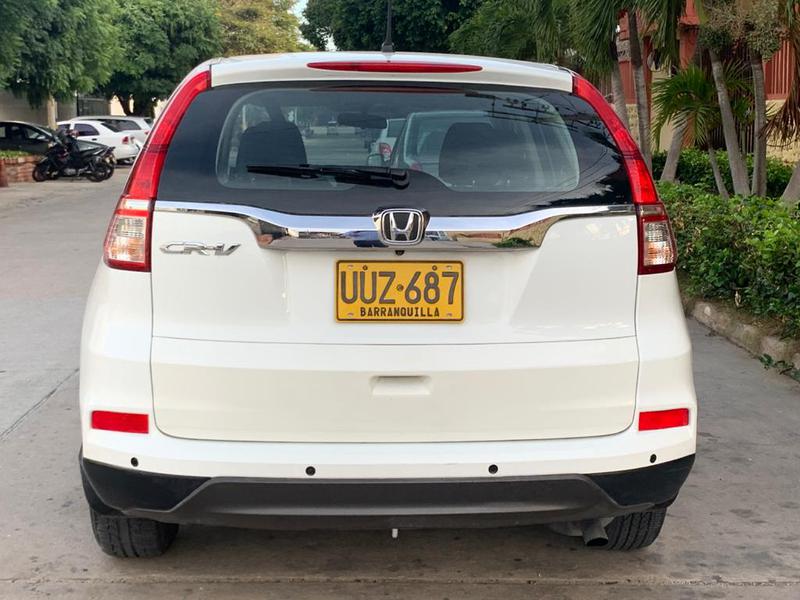 Honda CR-V • 2015 • 90,000 km 7