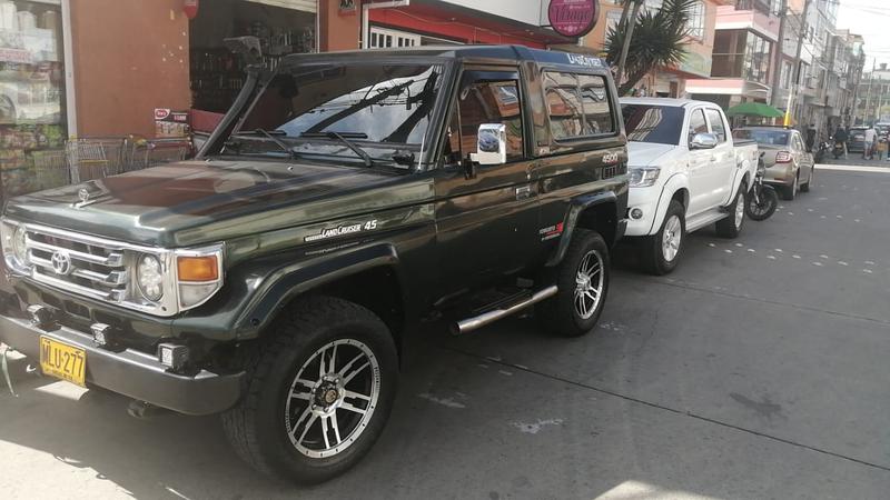 Toyota Land Cruiser • 1995 • 357,639 km 2