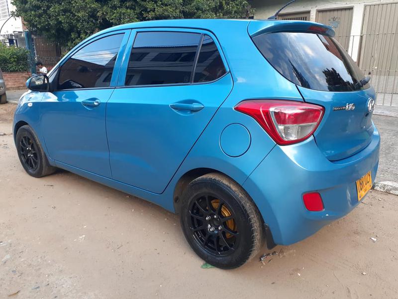 Hyundai i10 • 2015 • 128 km 5