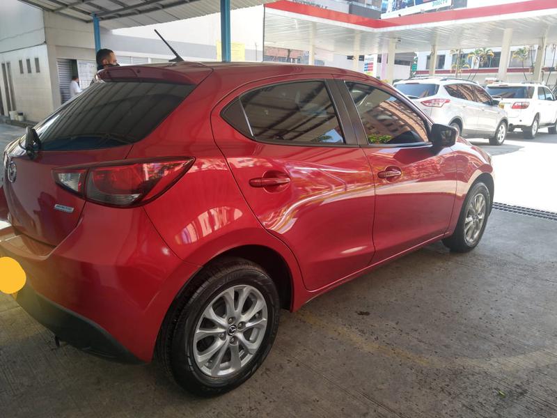 Mazda 2 • 2016 • 83,000 km 1