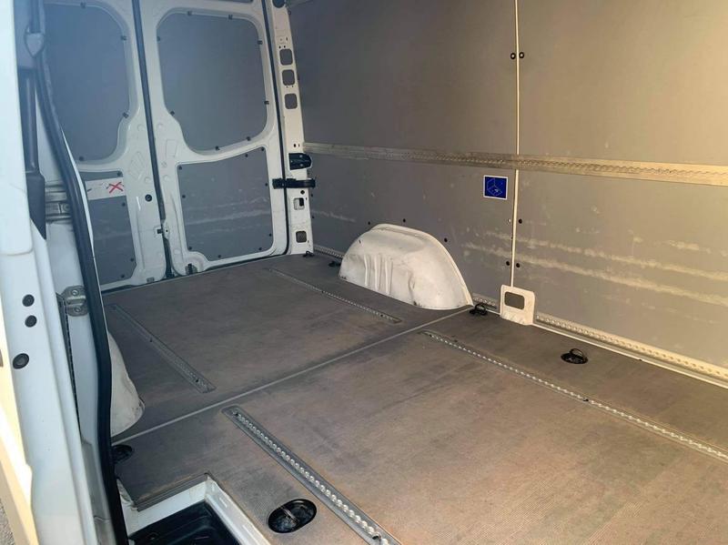 Mercedes-Benz Sprinter • 2017 • 59,166 km 3