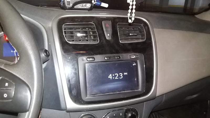 Renault Logan • 2015 • 87 km 10