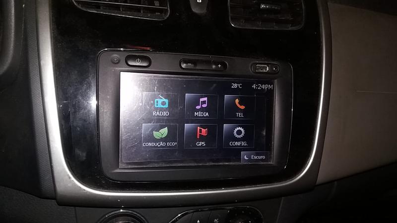 Renault Logan • 2015 • 87 km 17