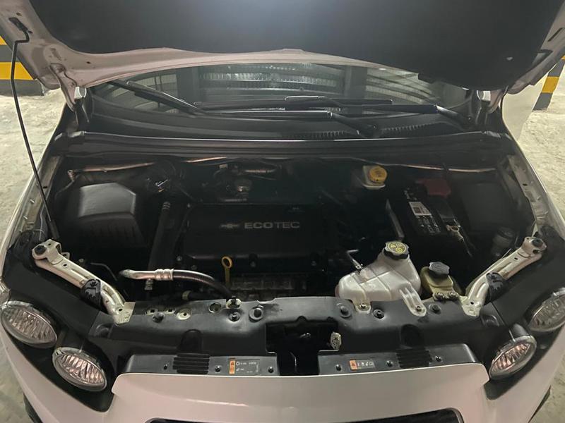 Chevrolet Sonic • 2016 • 64,400 km 4