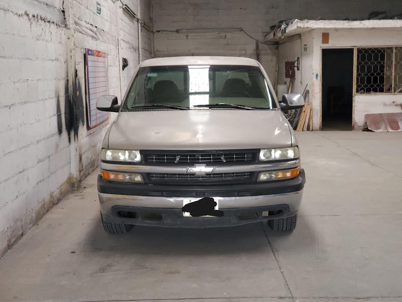 Chevrolet Silverado 2500 • 2000 • 394,900 km 6