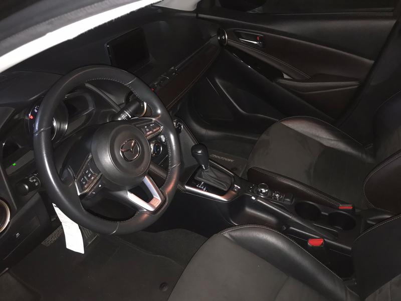 Mazda 2 • 2020 • 20,000 km 4