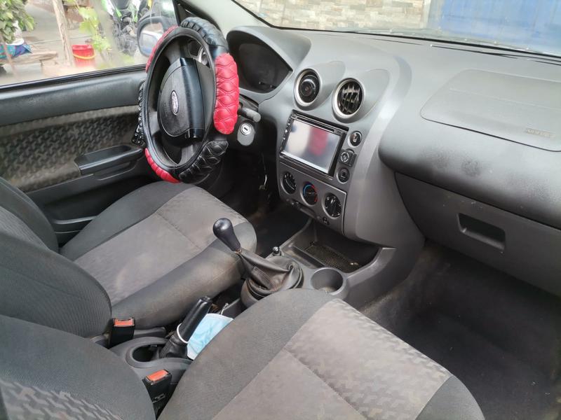 Ford Fiesta • 2004 • 150,000 km 2