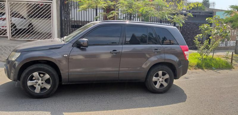 Suzuki Grand Vitara • 2009 • 140,000 km 4