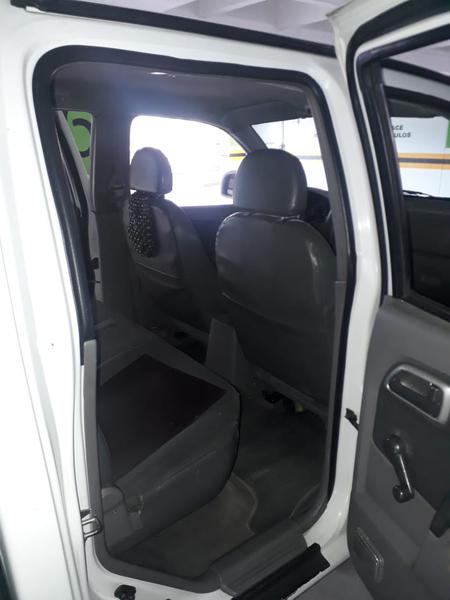 Chevrolet Luv • 2008 • 277,560 km 9