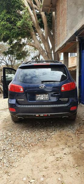 Hyundai Santa Fe • 2009 • 106,000 km 2