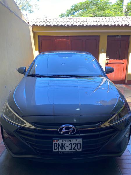 Hyundai Elantra • 2020 • 32,000 km 2