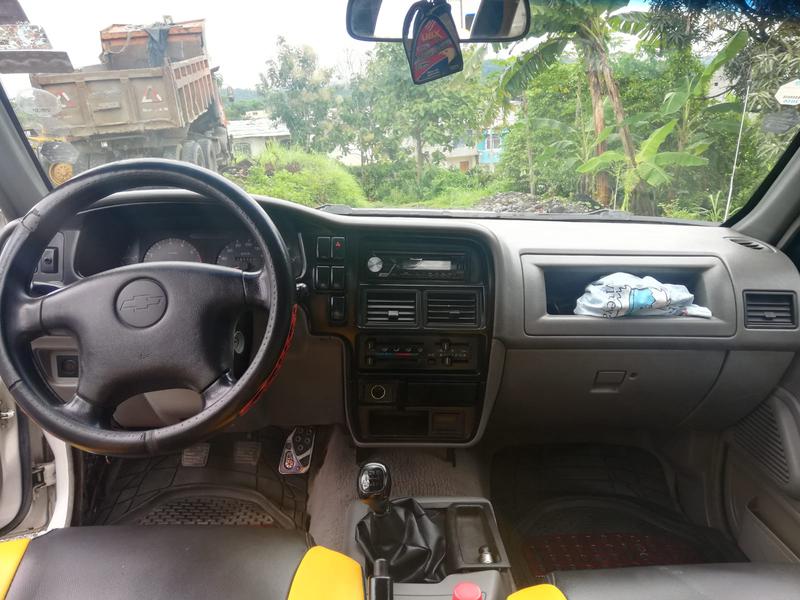 Chevrolet Luv • 2003 • 246,755 km 12