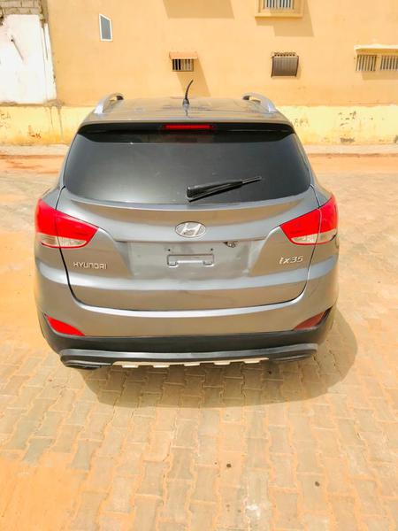 Hyundai ix35 • 2011 • 185,000 km 4