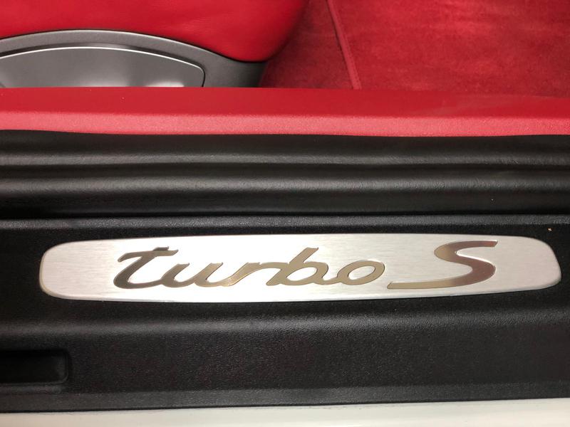 Porsche 911 Turbo • 2015 • 4,000 km 6