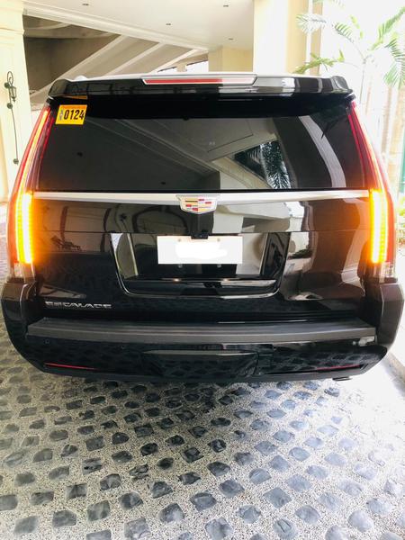 Cadillac Escalade • 2018 • 10,000 km 7