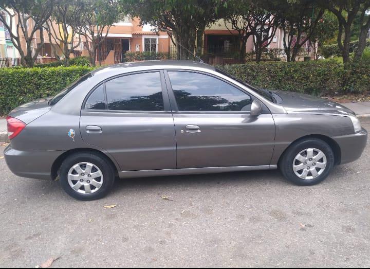 Kia Rio • 2015 • 97,000 km 5