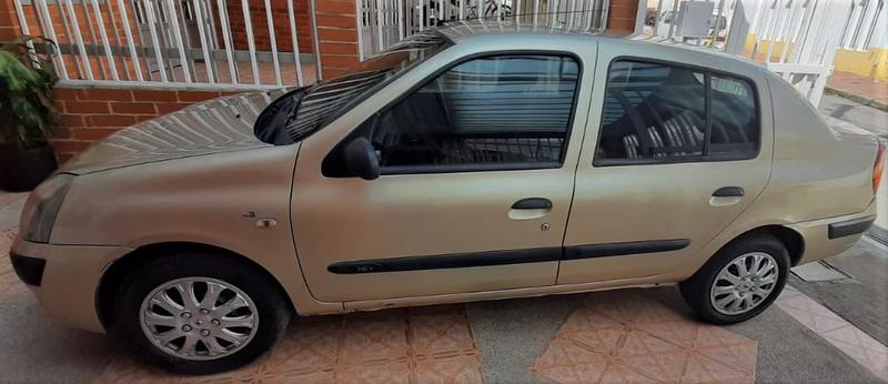 Renault Symbol • 2005 • 184,000 km 7