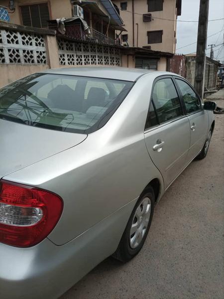 Toyota Camry • 2002 • 192,000 km 4