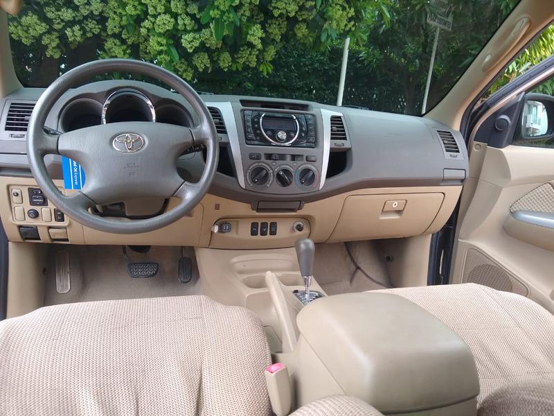 Toyota Fortuner • 2011 • 97,000 km 11