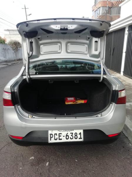 Fiat Siena • 2013 • 83,000 km 3