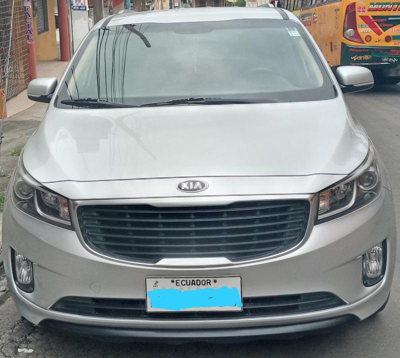 Kia Carnival • 2016 • 104,050 km 11