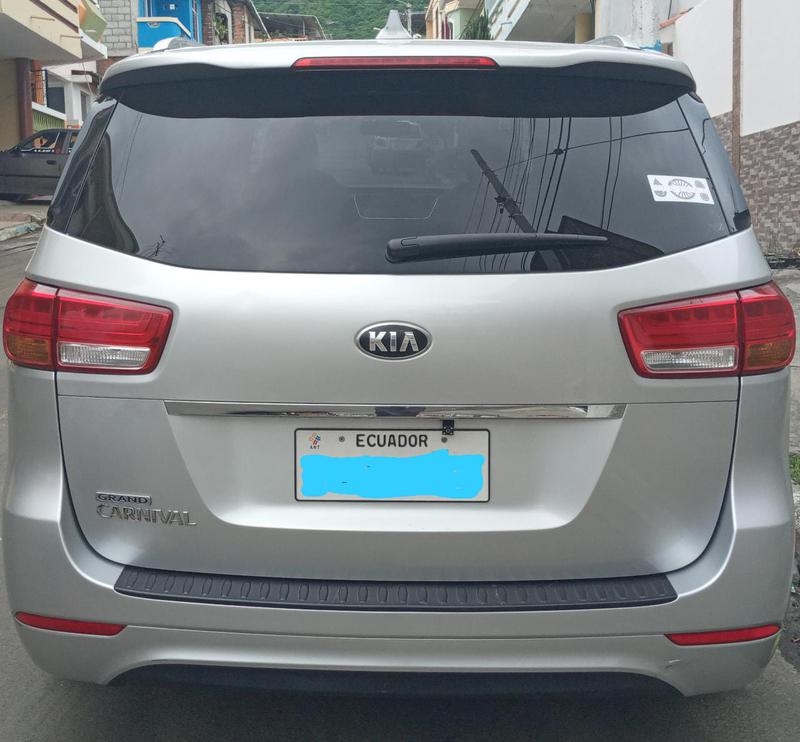 Kia Carnival • 2016 • 104,050 km 8