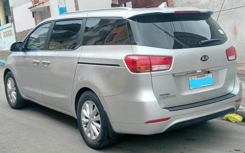 Kia Carnival • 2016 • 104,050 km 6