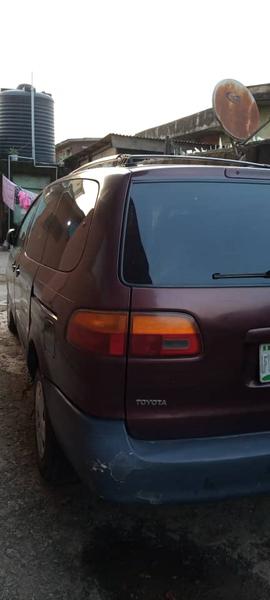 Toyota Sienna • 1998 • 150,784 km 7