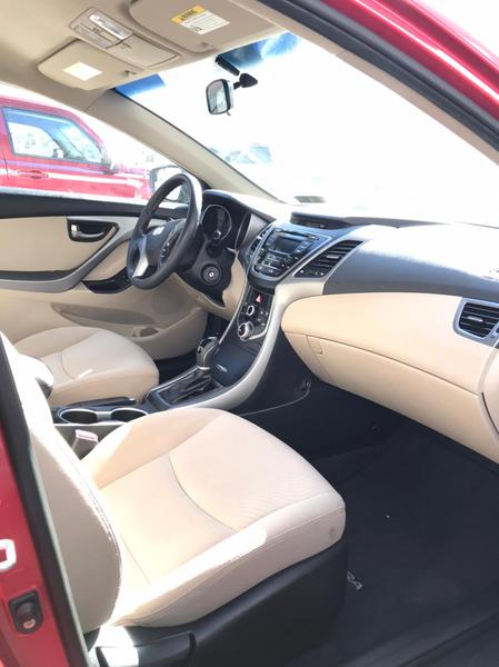 Hyundai Elantra • 2015 • 100,000 km 2