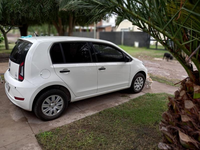 Volkswagen Gol • 2018 • 15,000 km 4