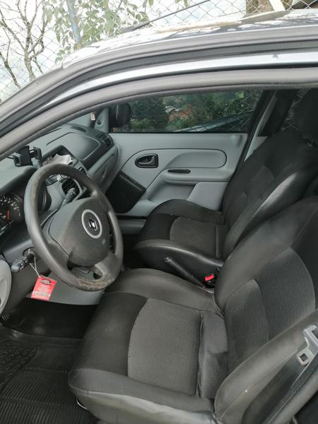 Renault Clio • 2017 • 49 km 3