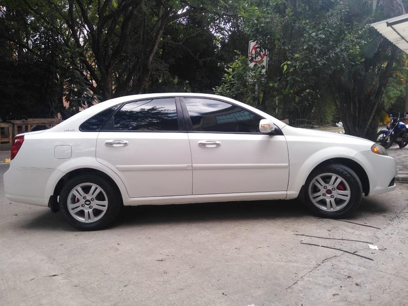 Chevrolet Optra • 2009 • 117,000 km 2