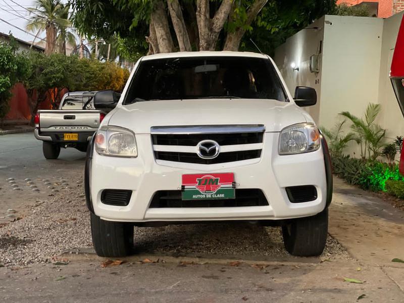 Mazda BT • 2000 • 135,643 km 2