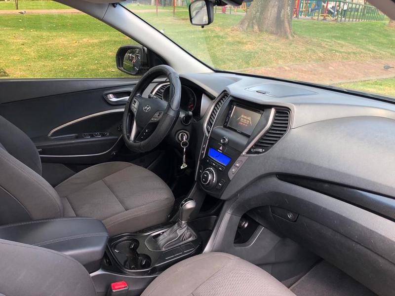 Hyundai Santa Fe • 2016 • 116,000 km 2