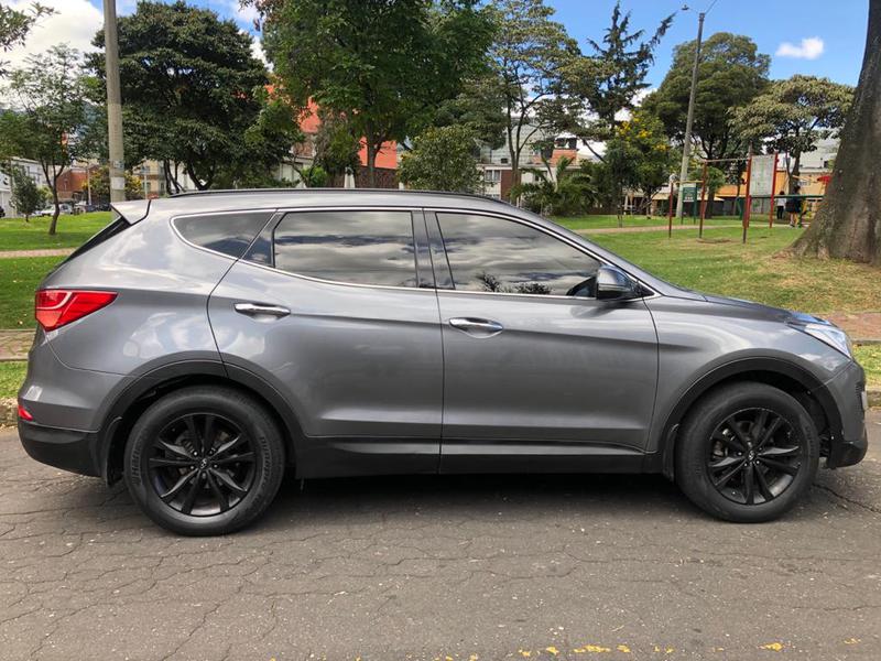 Hyundai Santa Fe • 2016 • 116,000 km 7