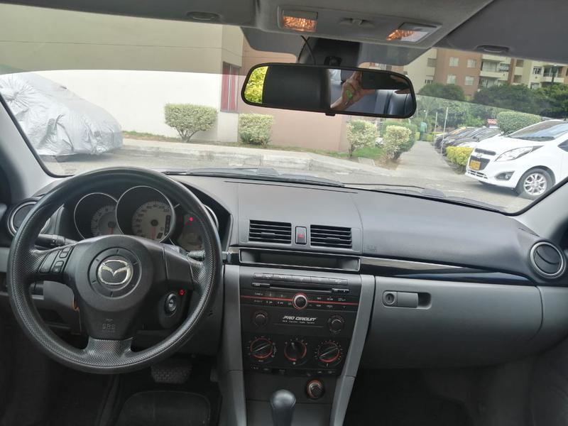 Mazda 3 • 2008 • 139,443 km 3