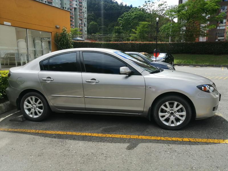 Mazda 3 • 2008 • 139,443 km 13