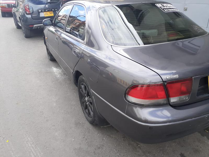 Mazda 626 • 1993 • 278,000 km 9