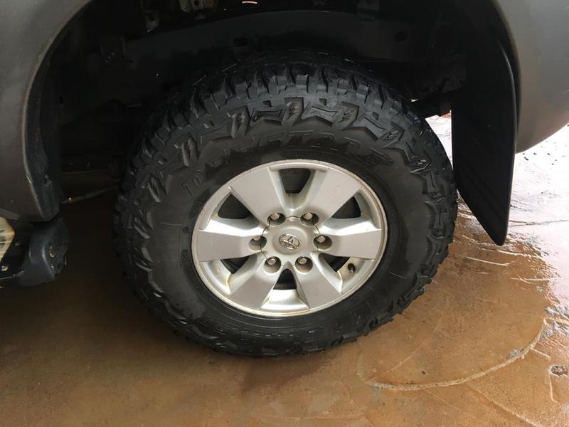 Toyota Hilux • 2010 • 183,000 km 9