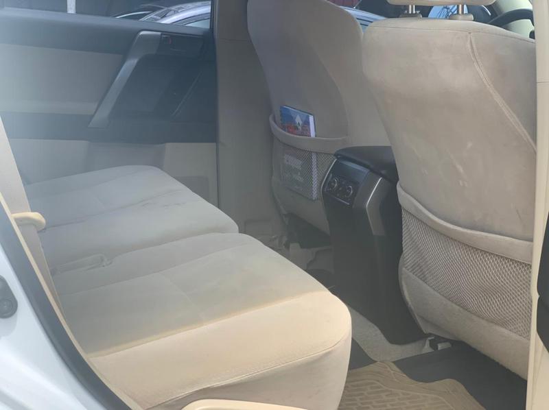 Toyota Land Cruiser • 2010 • 110,000 km 3