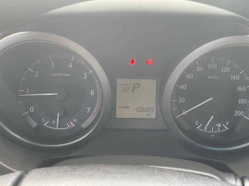 Toyota Land Cruiser • 2010 • 110,000 km 2