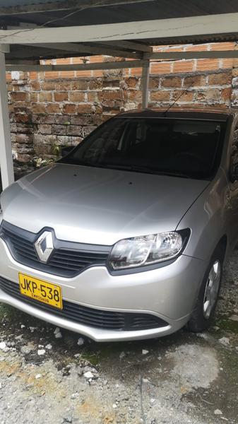 Renault Sandero • 2018 • 30,000 km 2