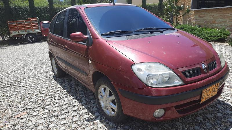 Renault Scénic • 2005 • 117,000 km 6